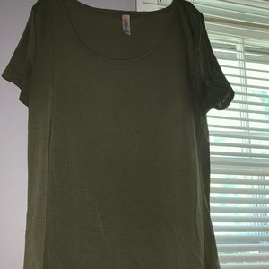 Classic LulaRoe Shirt